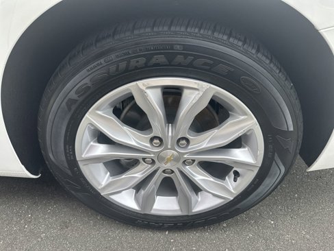 Used 2023 Chevrolet Malibu LT image 33