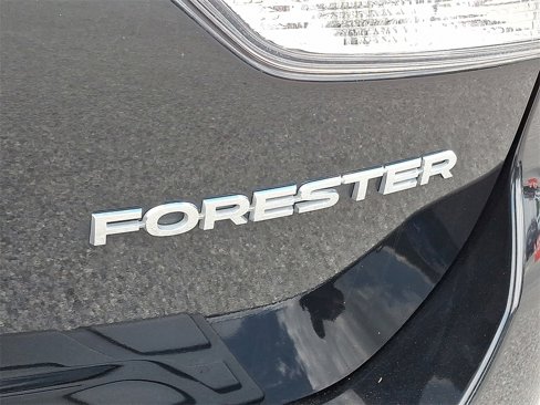Used 2021 Subaru Forester Premium image 33