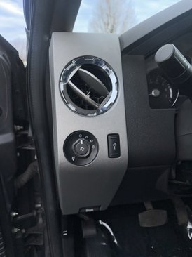 Used 2012 Ford F250 Lariat w/ Chrome Pkg image 12