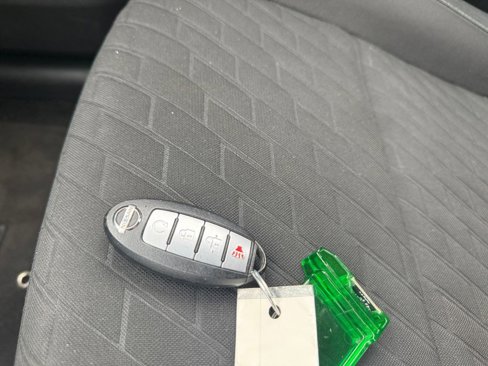Used 2021 Nissan Kicks SV image 37