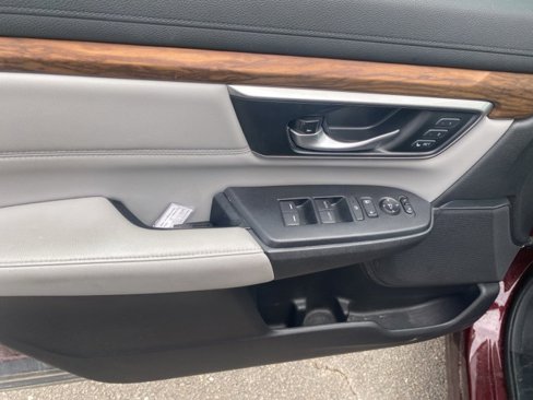Used 2019 Honda CR-V Touring image 17