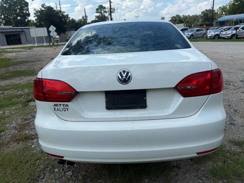 Used 2013 Volkswagen Jetta S image 12