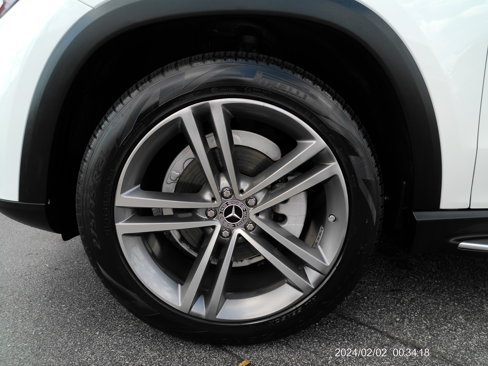 Certified 2022 Mercedes-Benz GLE 350 w/ Premium Package image 9