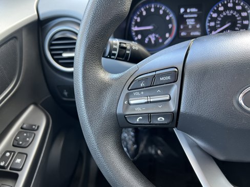Used 2020 Hyundai Kona SE image 27