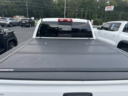 Used 2017 GMC Sierra 1500 SLT w/ SLT Premium Package image 9