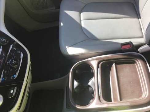 Used 2017 Chrysler Pacifica Touring-L image 19