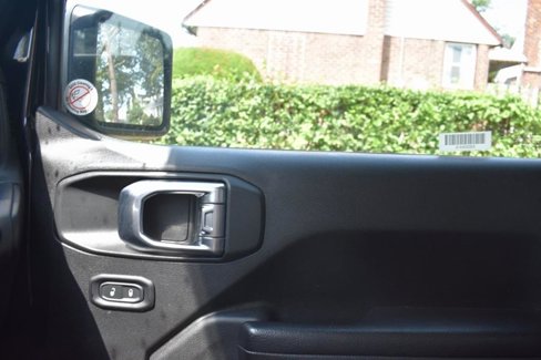 Used 2023 Jeep Wrangler Unlimited image 20