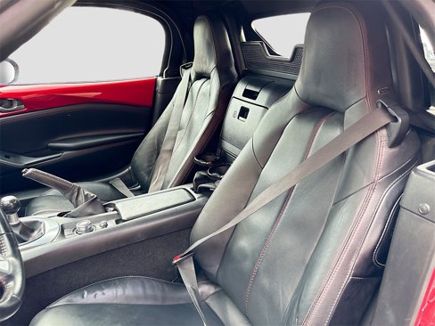 Used 2016 MAZDA MX-5 Miata Club image 18