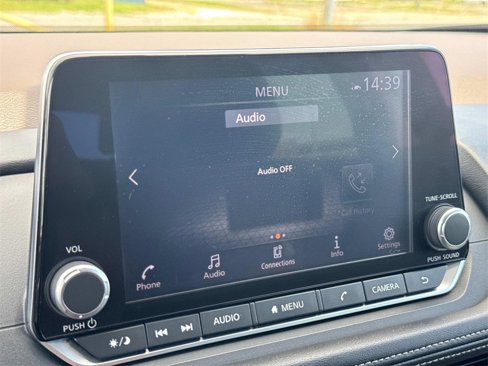 Used 2023 Nissan Rogue SV image 26