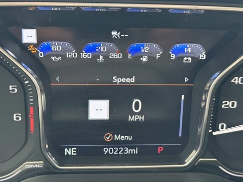 Used 2021 GMC Yukon Denali w/ Denali Premium Package image 29