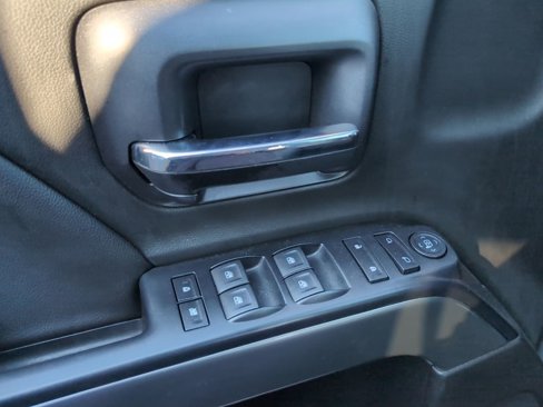 Used 2018 Chevrolet Silverado 1500 LT image 23