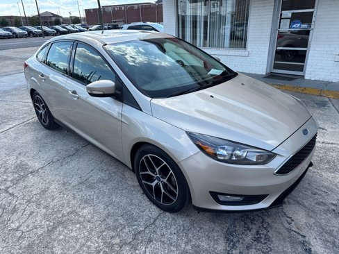Used 2017 Ford Focus SEL w/ Interior Protection Package image 2