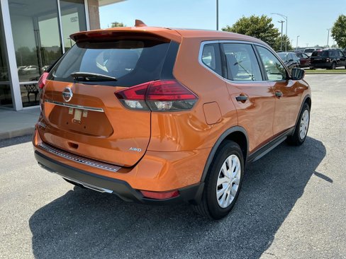Used 2017 Nissan Rogue S image 6