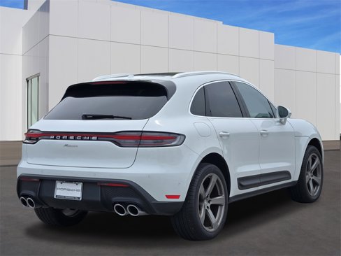 Certified 2024 Porsche Macan Turbo image 8