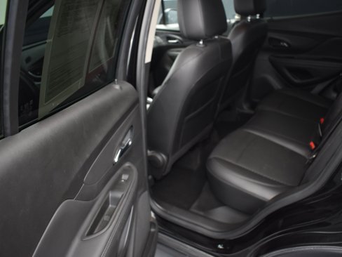 Used 2022 Buick Encore Preferred w/ Safety Package image 17