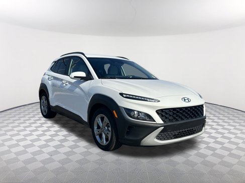 Used 2023 Hyundai Kona SEL w/ Cargo Package image 4
