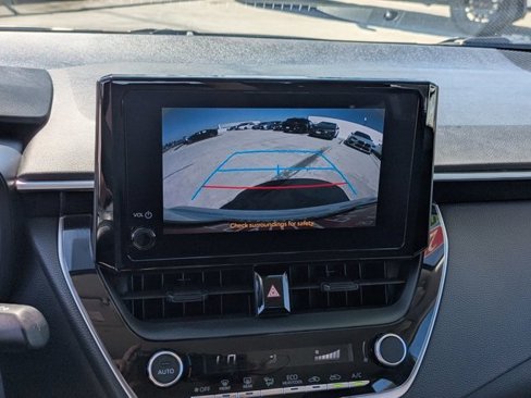 Used 2023 Toyota Corolla LE image 21