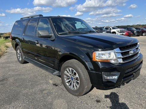 Used 2017 Ford Expedition EL XLT w/ Equipment Group 201A image 3