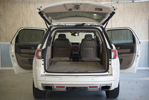 Used 2013 GMC Acadia Denali image 40