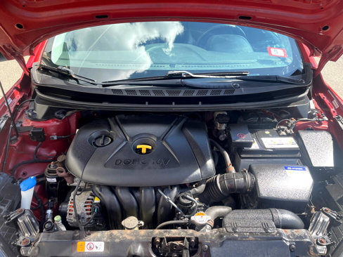 Used 2012 Hyundai Elantra Limited image 18