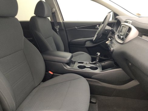 Used 2018 Kia Sorento LX image 21
