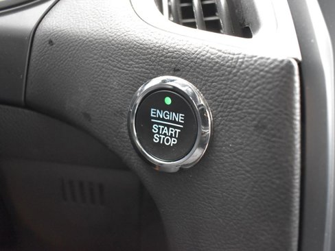 Used 2023 Ford Edge SEL image 21