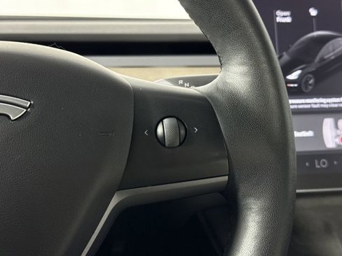 Used 2021 Tesla Model 3 Standard Range Plus image 32