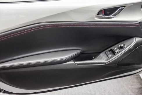 Used 2017 MAZDA MX-5 Miata RF Grand Touring image 19