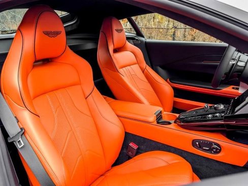 New 2025 Aston Martin V8 Vantage Coupe image 16