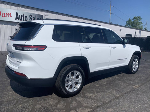 Used 2023 Jeep Grand Cherokee L Limited w/ Luxury Tech Group II image 8