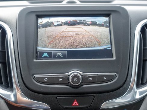 Used 2018 Chevrolet Equinox LS image 28