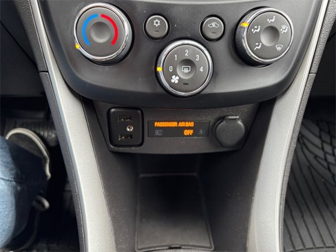 Used 2019 Chevrolet Trax LT w/ Redline Edition image 21
