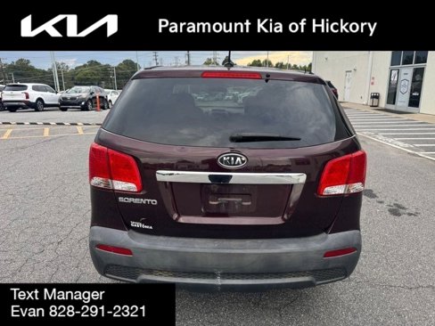 Used 2011 Kia Sorento LX image 5