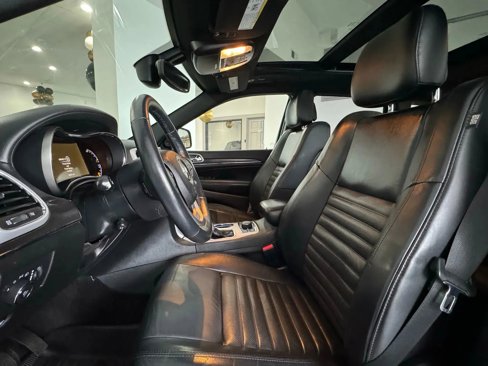 Used 2018 Jeep Grand Cherokee Limited image 8