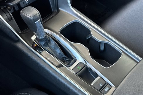 Used 2018 Honda Accord LX image 24