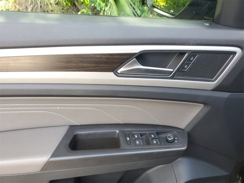Certified 2022 Volkswagen Atlas SE image 23