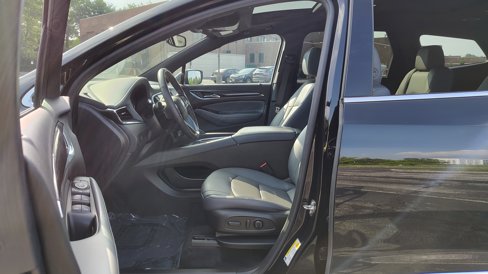 Used 2023 Buick Enclave Essence w/ Experience Buick Package image 9