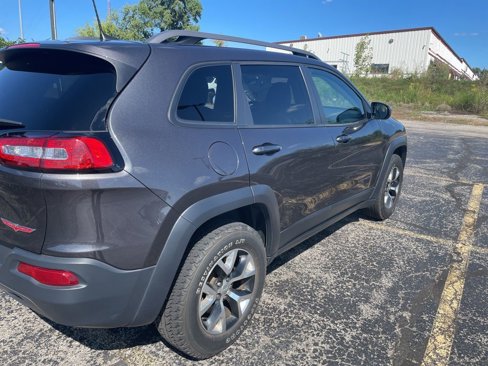 Used 2016 Jeep Cherokee Trailhawk w/ Comfort/Convenience Group image 5