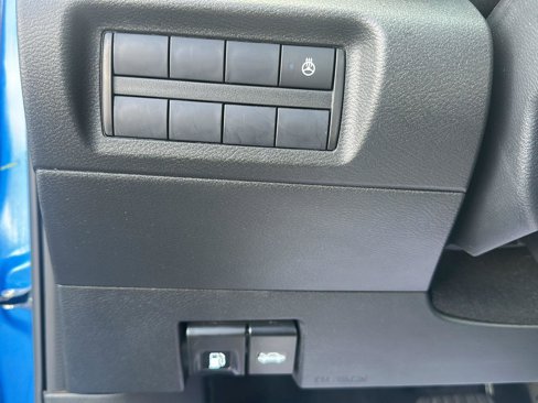 Used 2023 Nissan Kicks SR w/ SR Premium Package image 11