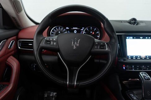 Used 2022 Maserati Levante GT image 15