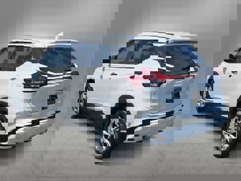 Used 2023 Nissan Kicks S image 6
