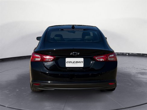 Used 2020 Chevrolet Malibu LT w/ Leather Package image 4