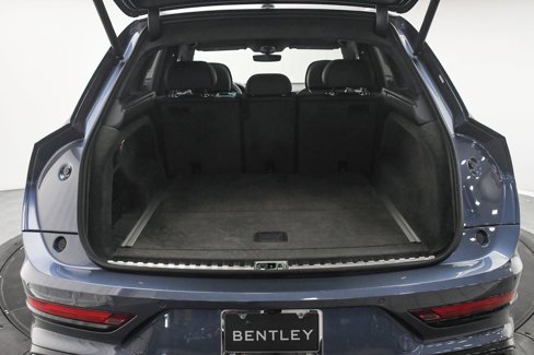 Used 2022 Bentley Bentayga image 11