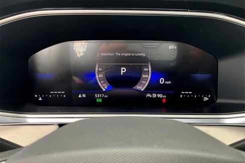 Certified 2025 Volkswagen Taos SE w/ Black Wheel Package image 25
