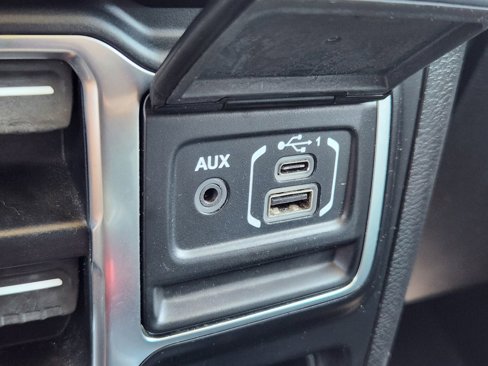 Used 2020 Jeep Wrangler Unlimited Sport S image 23