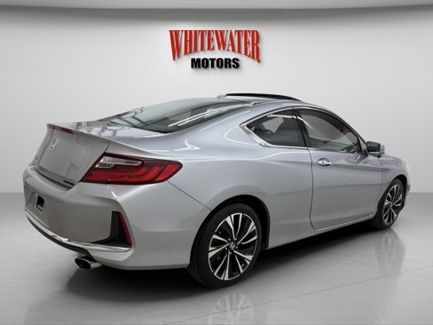 Used 2017 Honda Accord EX image 4
