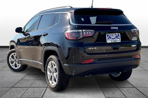 New 2025 Jeep Compass Latitude image 3