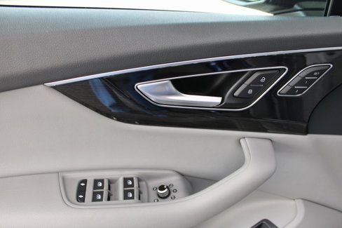 Used 2019 Audi Q7 3.0T Prestige image 22