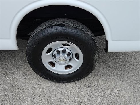 Used 2021 Chevrolet Express 2500 Extended w/ Driver Convenience Package image 11