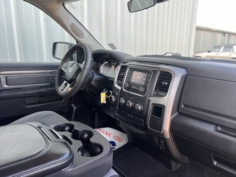 Used 2021 RAM 1500 Classic SLT image 37